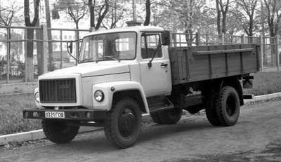 ГАЗ-3307 photo